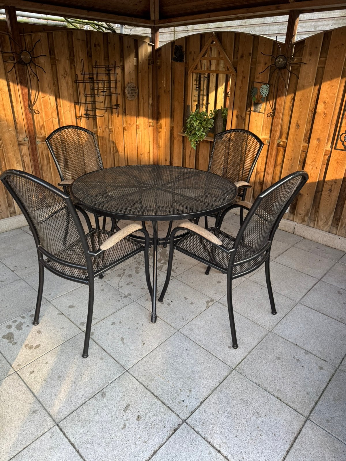 Ijzeren tuinset met 4 stoeken ronde rafel, Tuin en Terras, Ophalen, Zo goed als nieuw, Overige materialen
