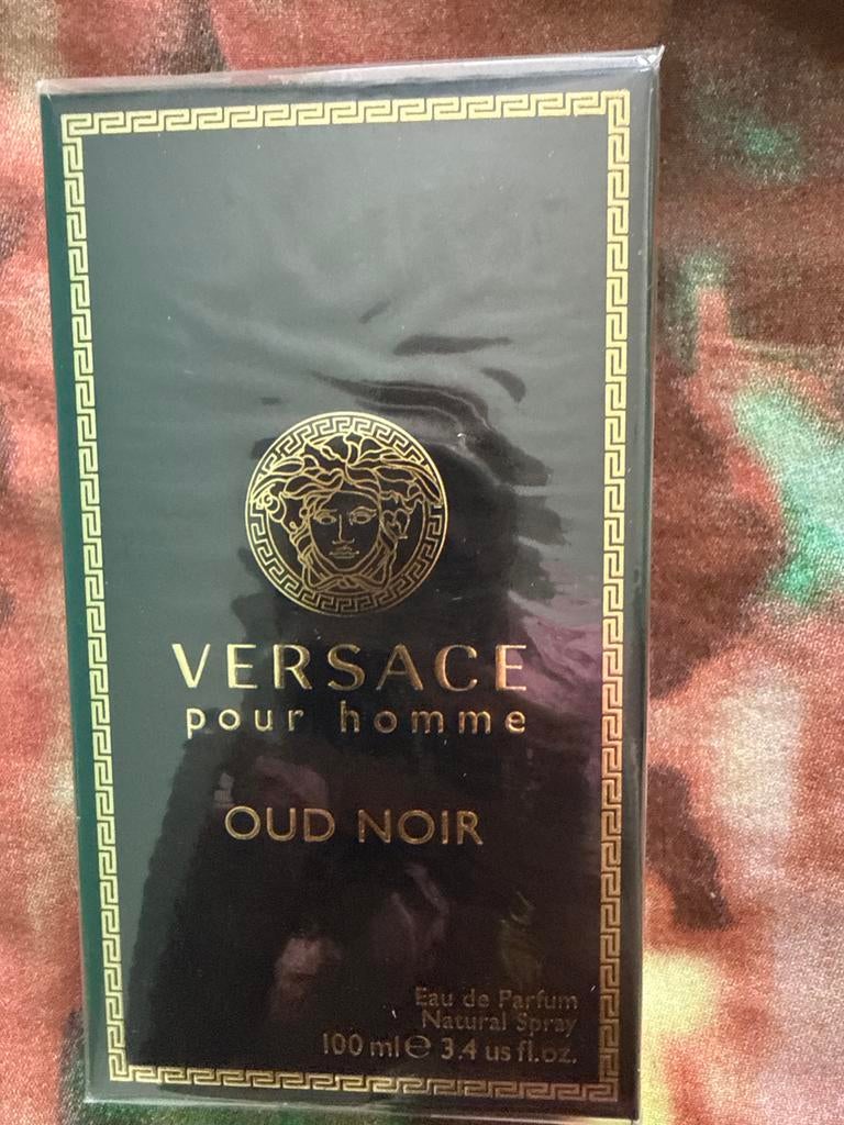 Versace Pour Homme Oud Noir Eau de Parfum 100 ml, Sieraden, Tassen en Uiterlijk, Uiterlijk | Parfum, Ophalen of Verzenden, Nieuw
