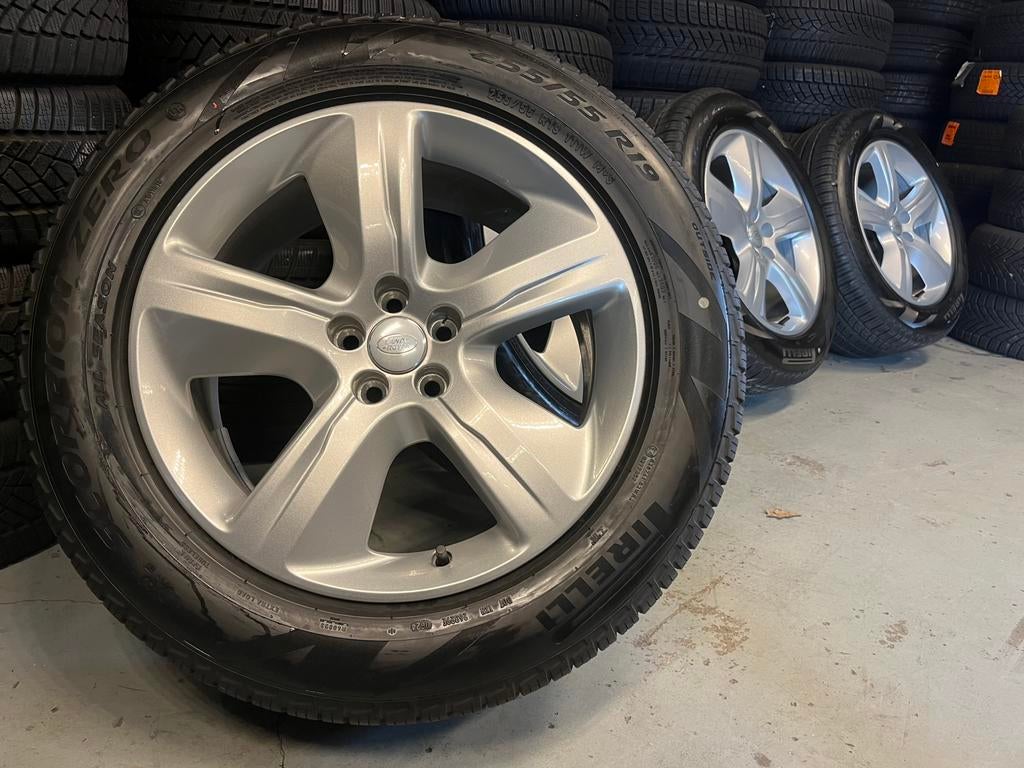 19” Originele Range Rover Velar zomerset Pirelli, Auto-onderdelen, Banden en Velgen, Gebruikt, 255 mm, Banden en Velgen, Personenwagen