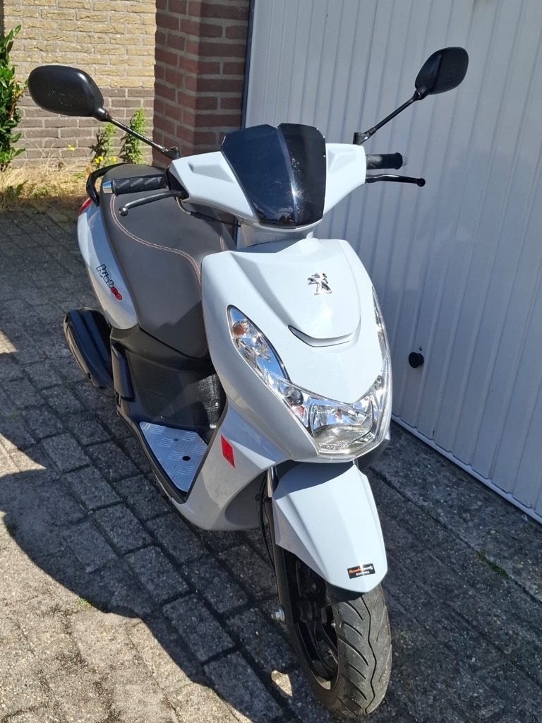 Peugeot kisbee grijs, Fietsen en Brommers, Scooters | Peugeot, Ophalen, Gebruikt, Overige modellen, Maximaal 45 km/u