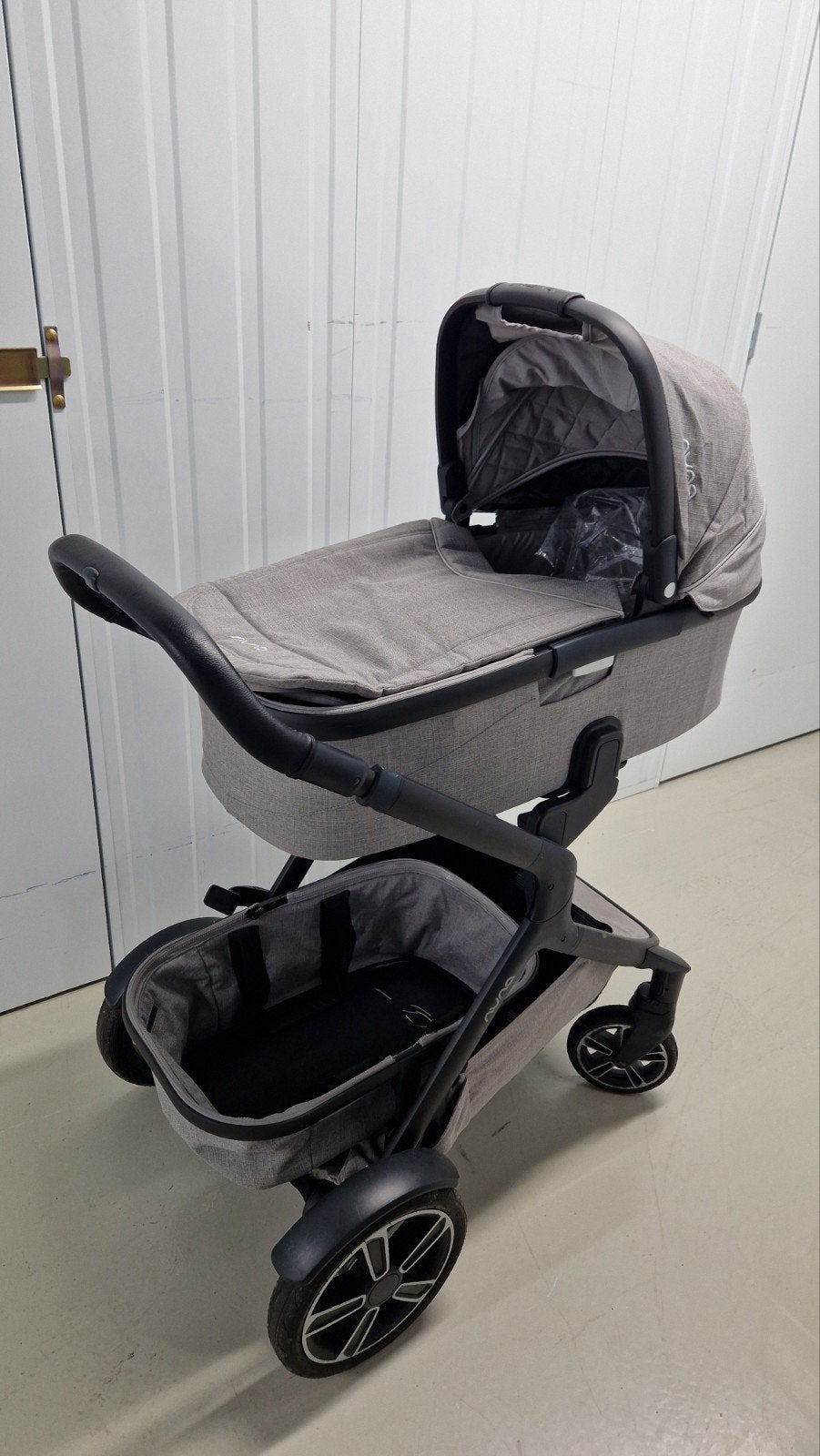 Compleet kinderwagen set inc reiswieg, maxicosi en stoeltje, Kinderen en Baby's, Kinderwagens en Combinaties, Zo goed als nieuw