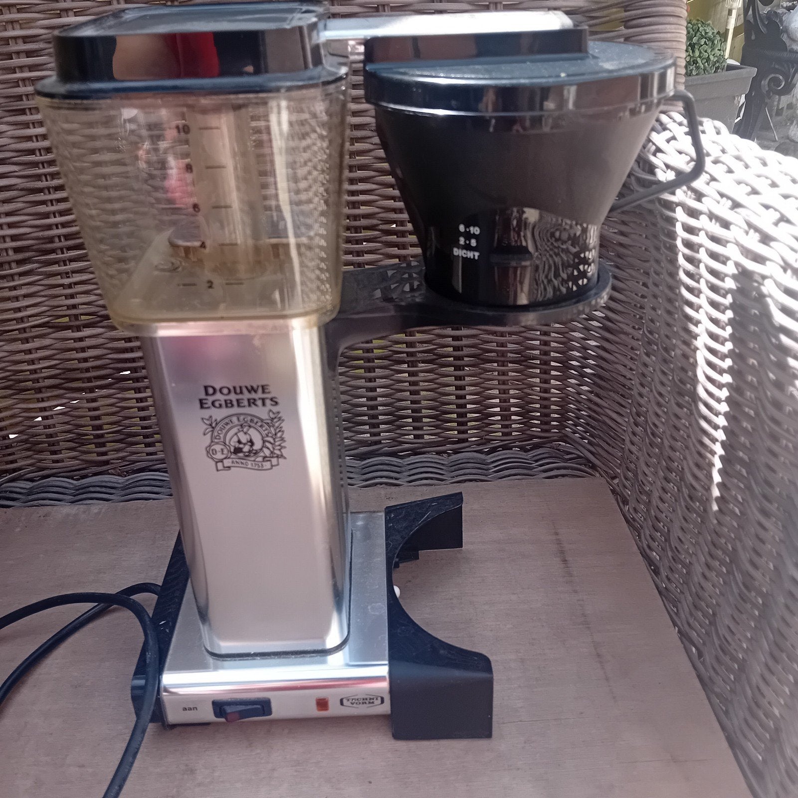 Douwe egberts voor thermoskan voor 20 euro, Witgoed en Apparatuur, Koffiezetapparaten, Gebruikt, Koffiemachine, Gemalen koffie