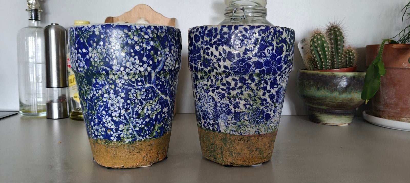 2 Bloempotten Blauw Wit Bloemmotief, Ophalen, Gebruikt, Rond, Binnen