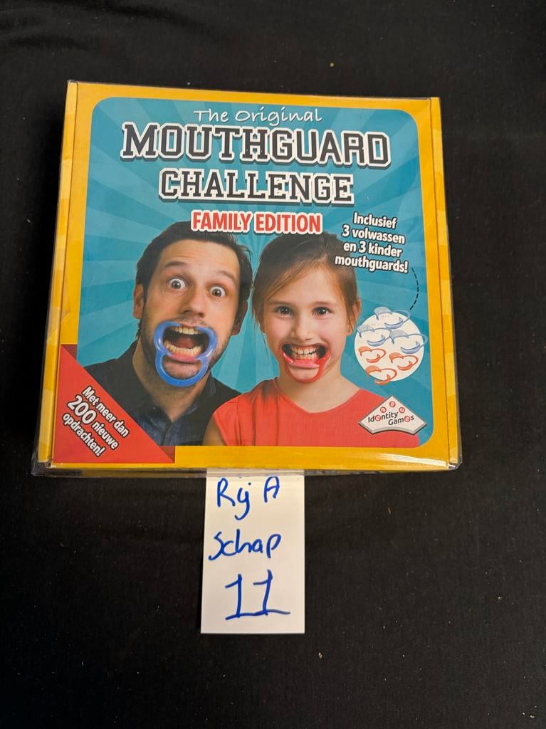 Mouthguard Challenge Family Edition spel, Spel, Mouth, Ophalen of Verzenden, Zo goed als nieuw