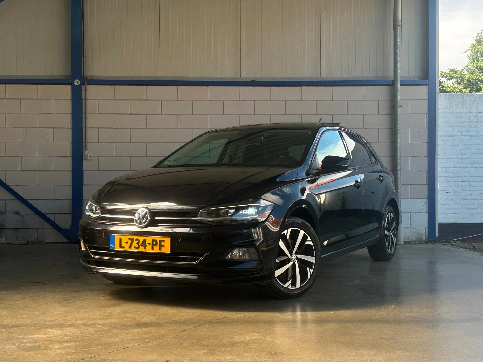 Volkswagen Polo 1.0 TSI Highline Pano, Auto's, Gebruikt, Euro 6, Automatische klimaatregeling, 116 pk