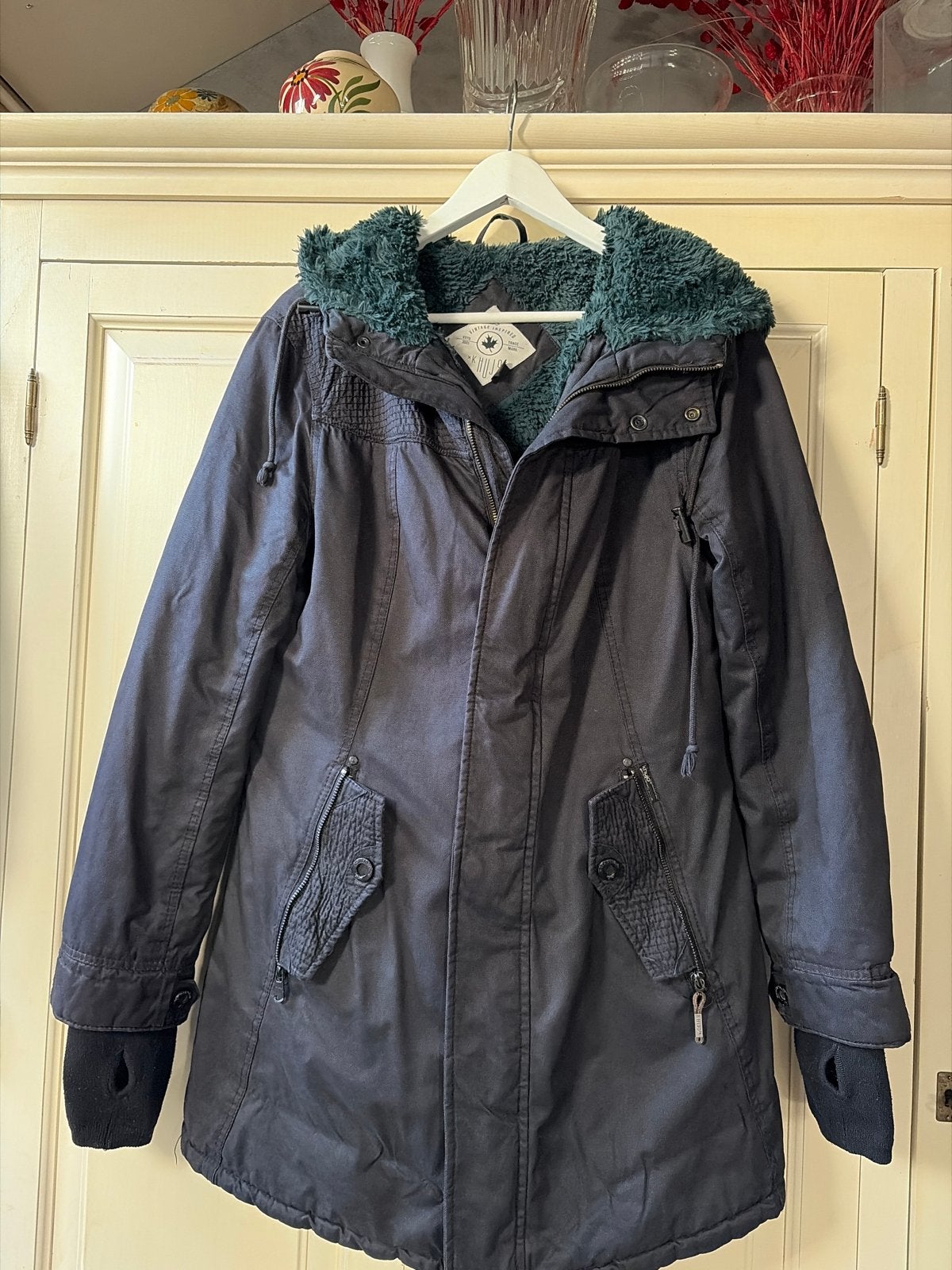 Khujo dames winterjas XL met windvangers, Ophalen of Verzenden, Gedragen, Maat 46/48 (XL) of groter, Zwart