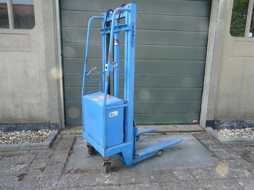 hoogheffer stapelaar handverrijdbaar 2,5 meter, Ophalen, Gebruikt