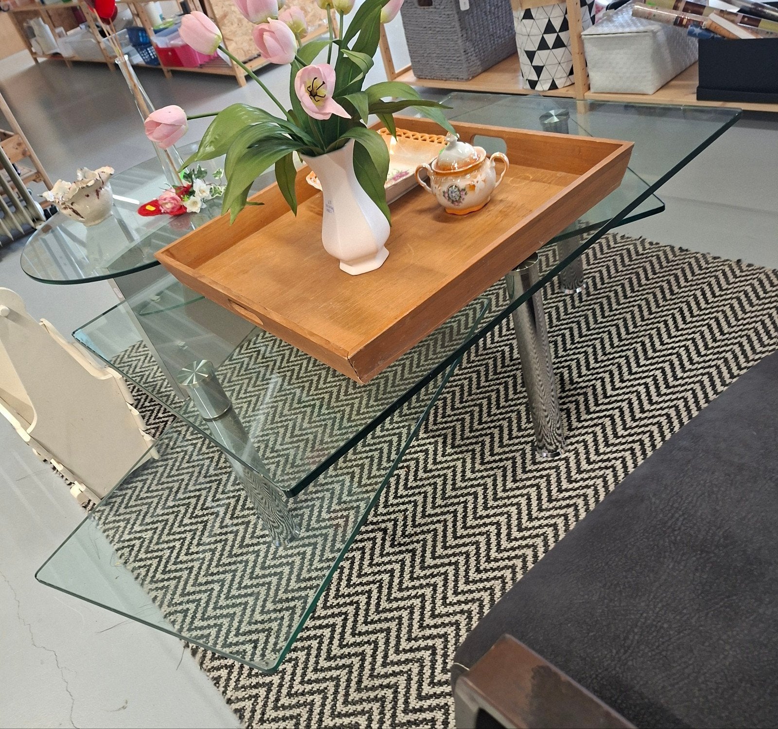 Mooie glazen salontafel, Chromen poten, Ophalen, Rechthoekig, 100 tot 150 cm, 100 tot 150 cm
