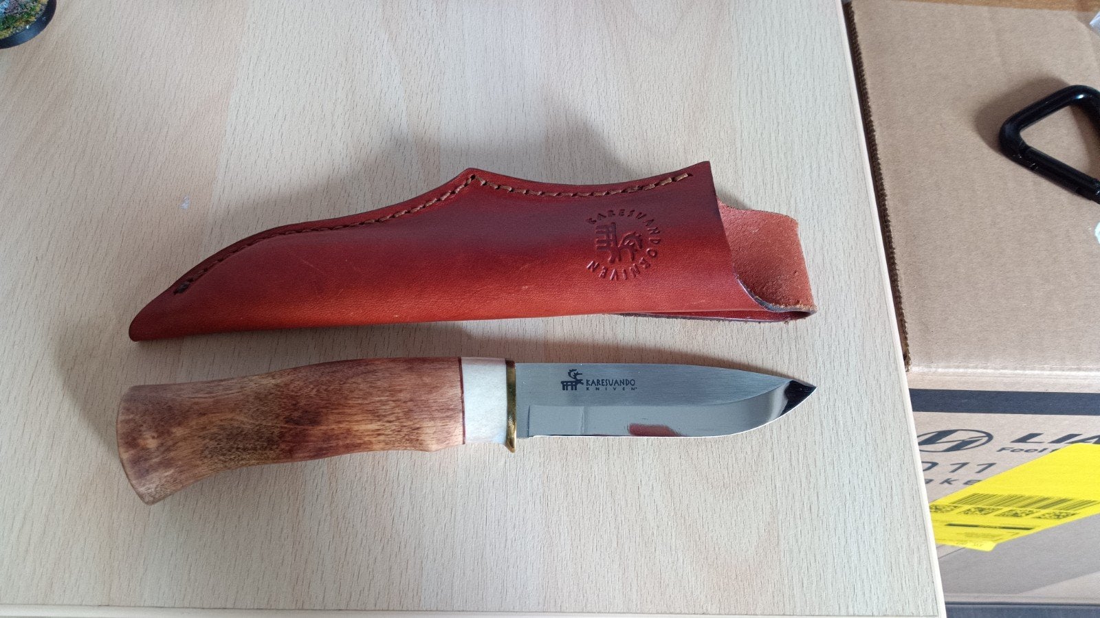 Karesuando Jaktkit jachtmes met lederen schede, Antiek en Kunst, Antiek | Gereedschap en Instrumenten, Ophalen of Verzenden