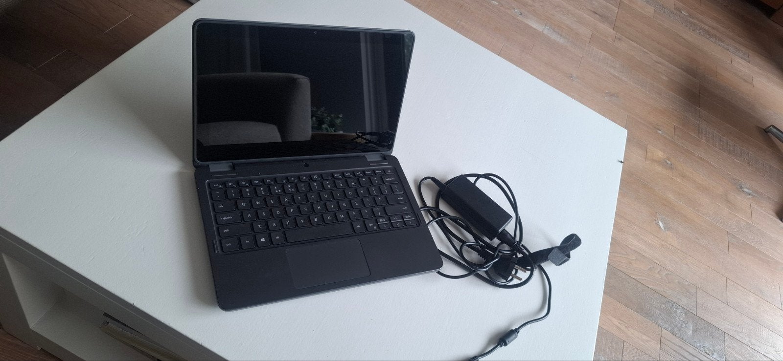 Dell Latitude 3120 2-in-1 Laptop, Gebruikt, Qwerty, Met touchscreen, Ophalen of Verzenden