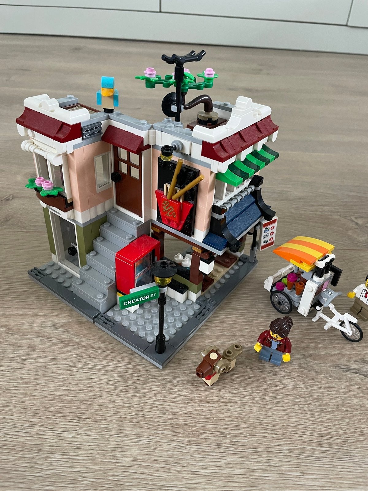 Lego creator Noedelwinkel 3in1, Kinderen en Baby's, Speelgoed | Duplo en Lego, Ophalen, Zo goed als nieuw