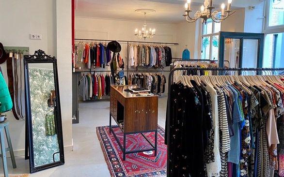 Gezocht partij kleding voor een klein prijsje, Ophalen of Verzenden, Zo goed als nieuw