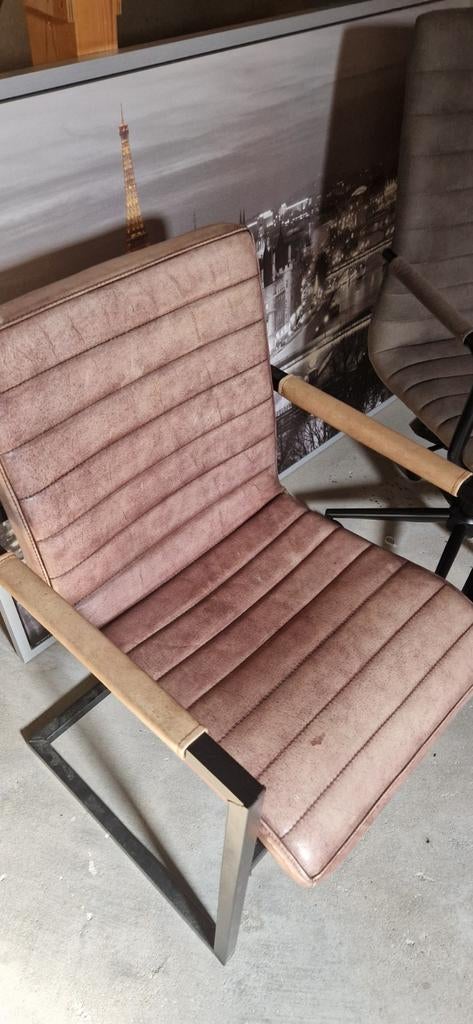 2 leren eetkamerstoelen, Antiek en Kunst, Ophalen