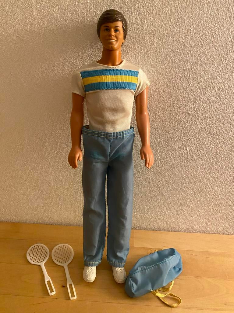 1983 Mattel Ken pop met 2 extra outfits, Ophalen of Verzenden, Gebruikt, Barbie