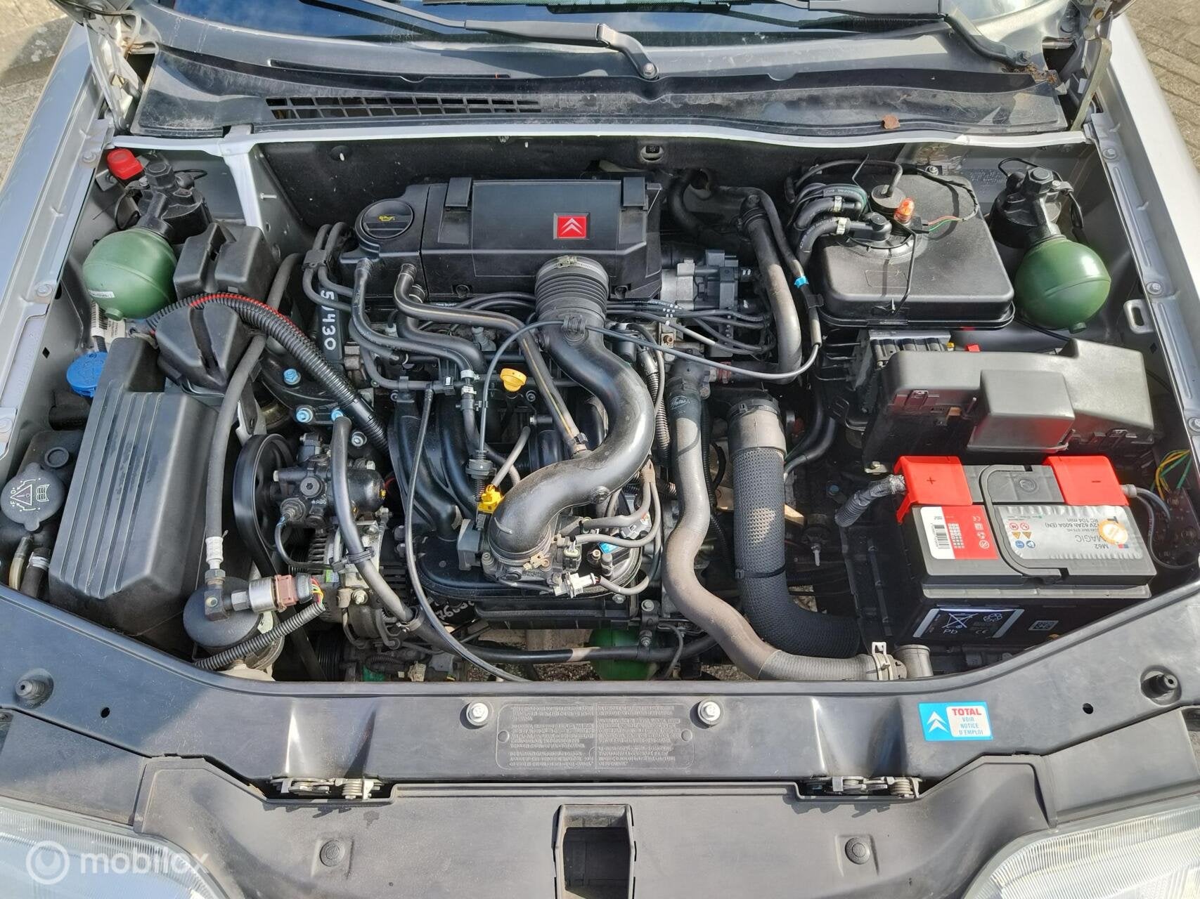 Foto 7 van Citroen Xantia 1.8i | airco | 88dkm | trekhaak | izgs