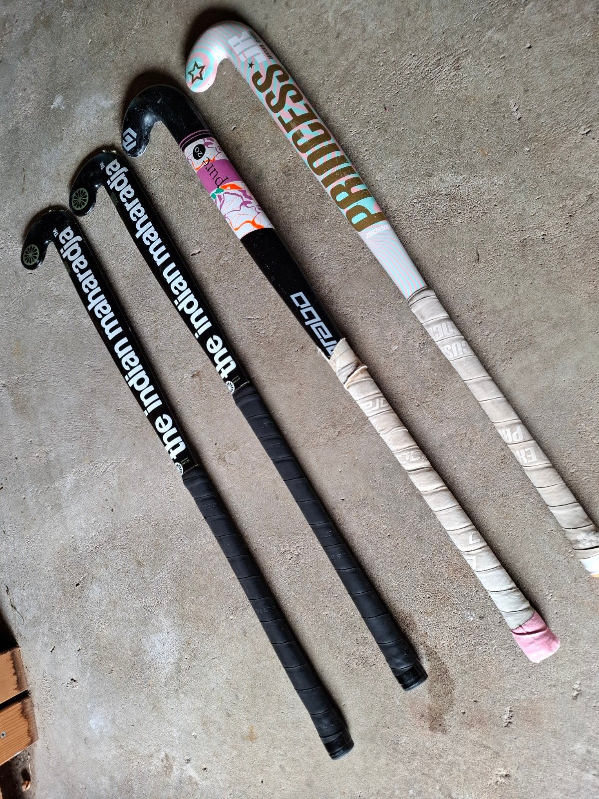Diverse (zaal)hockey sticks: The Indian Maharaja, Princess,, Sport en Fitness, Ophalen, Gebruikt, Stick
