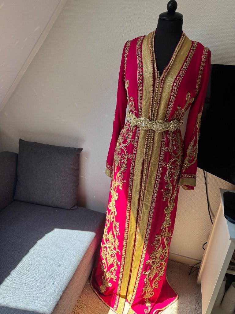 Dames takchita marokkanse jurk, Ophalen of Verzenden, Zo goed als nieuw, Maat 38/40 (M), Overige typen