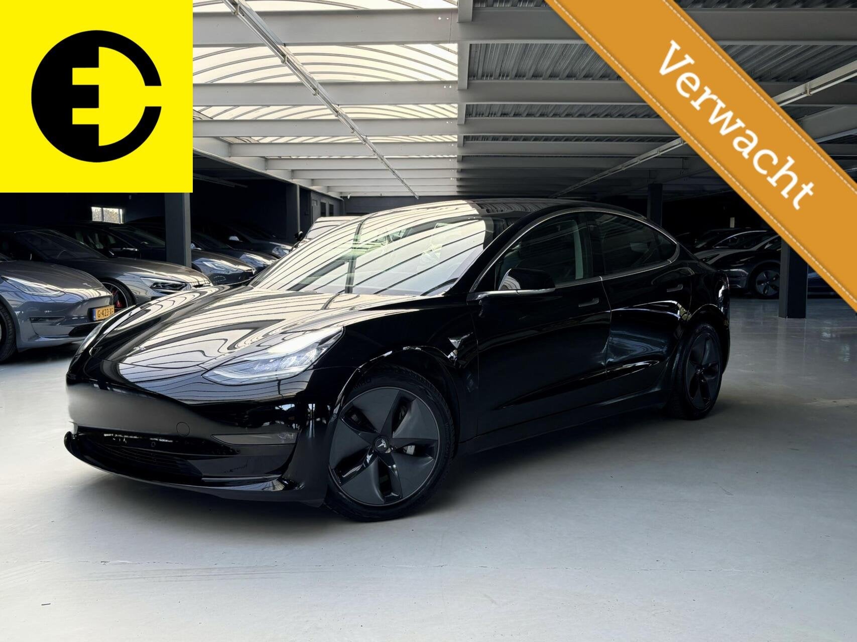 Tesla Model 3 Long Range AWD 75 kWh | Pano | Leder | Stoelve, Auto's, Automaat, Zwart, Zwart, 351 pk