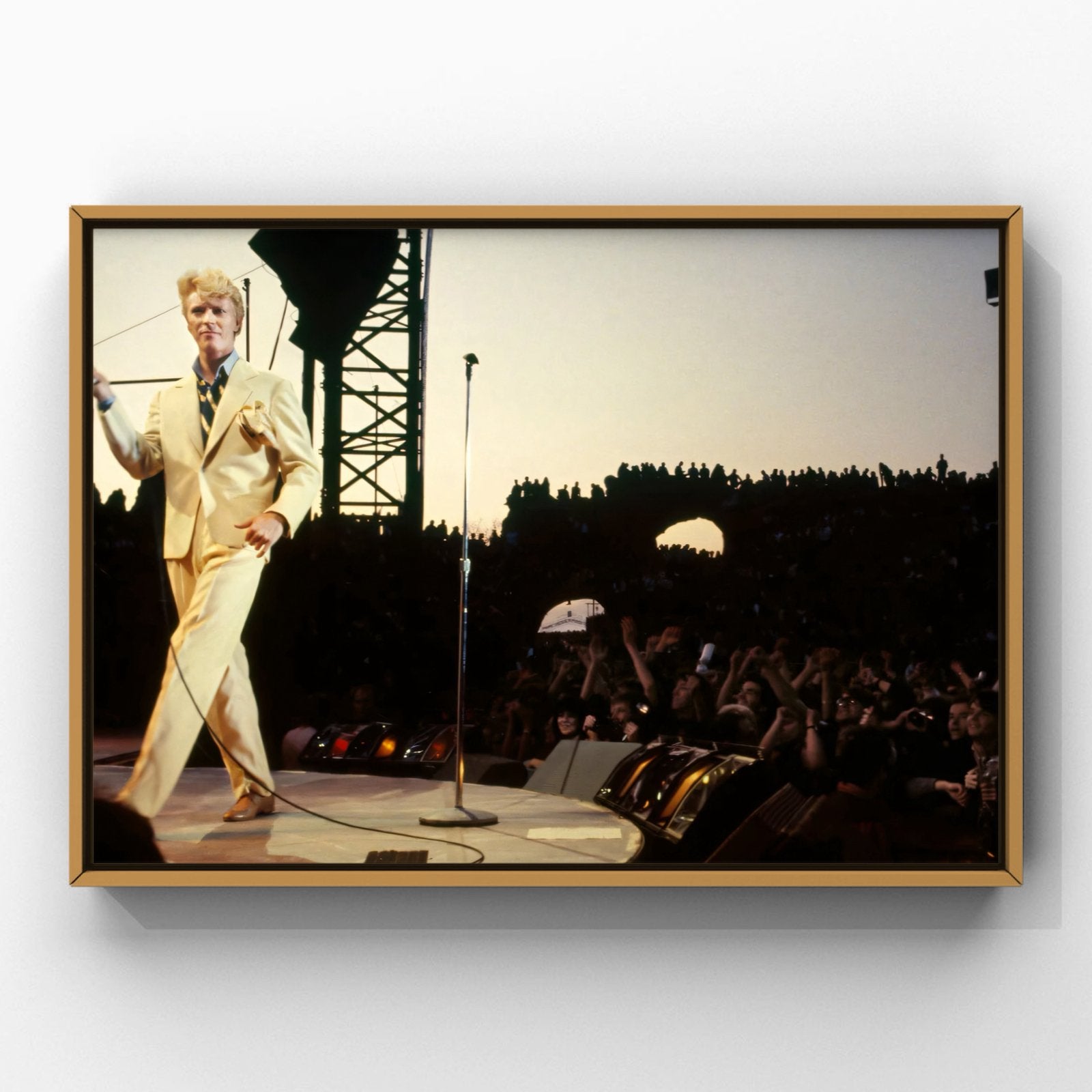 1x  David Bowie — Serious Moonlight Tour, Frankrijk, 1983, Ophalen of Verzenden, Zo goed als nieuw, Minder dan 50 cm, Print
