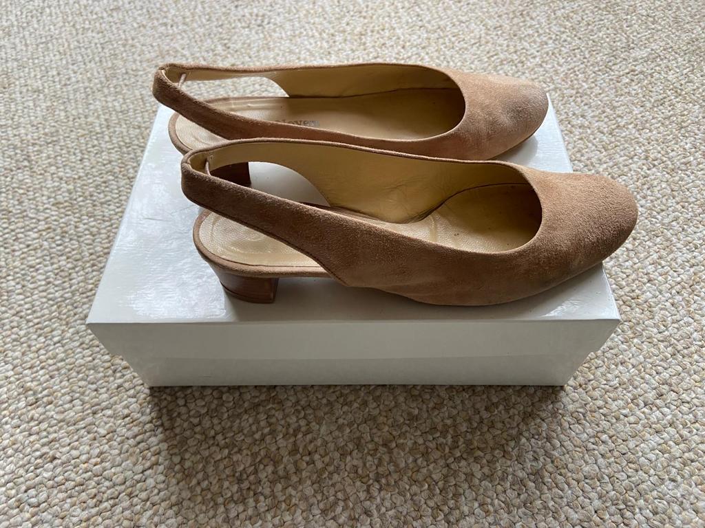 Suède schoenen maat 37 - Paul Noyen, Schoenen met lage hakken, Beige, Ophalen of Verzenden, Gedragen