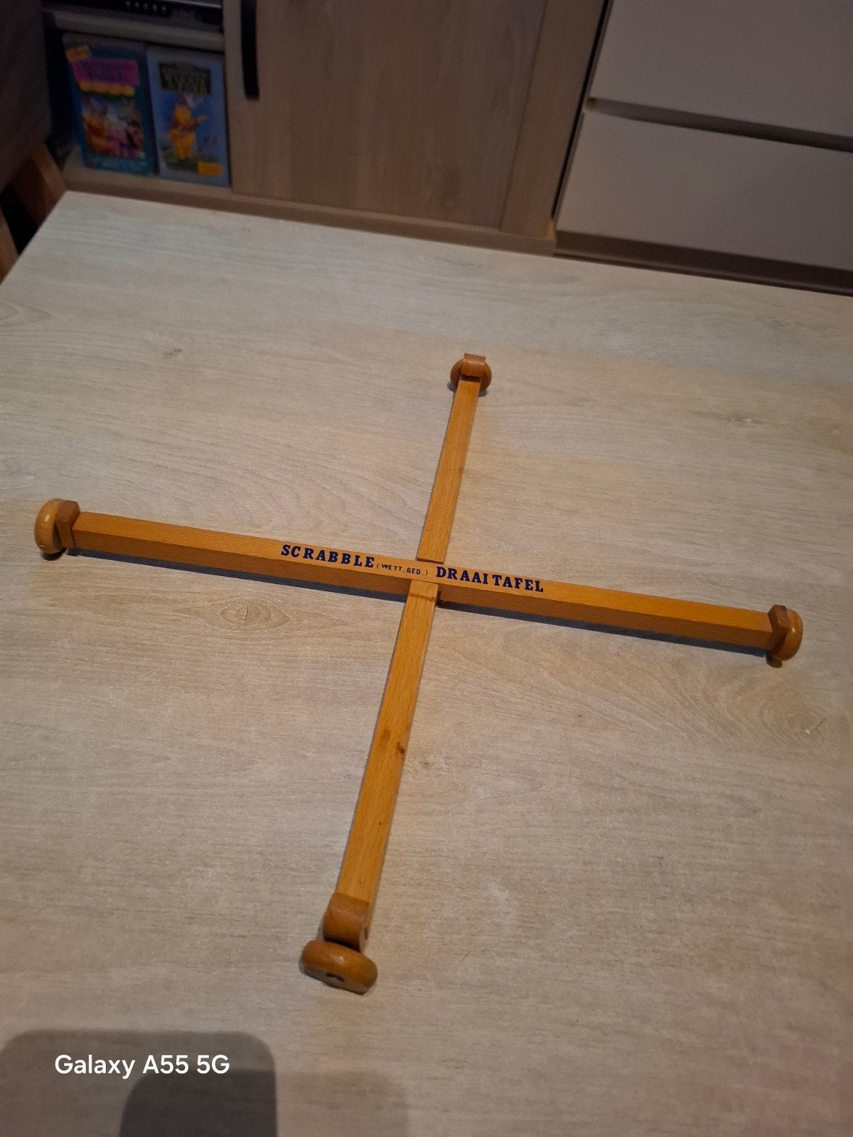 Scrabble Draaitafel - Houten Onderstel voor Scrabble, Info@jumbo.eu, Postbus 333, 1500 AH Zaandam, Nederland, Ophalen of Verzenden