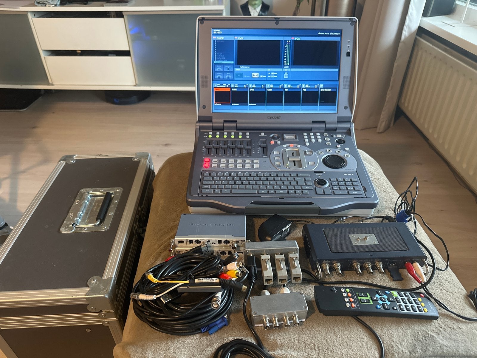 Sony Anycast Station Live Content Producer Studio, Ophalen, Gebruikt, Video