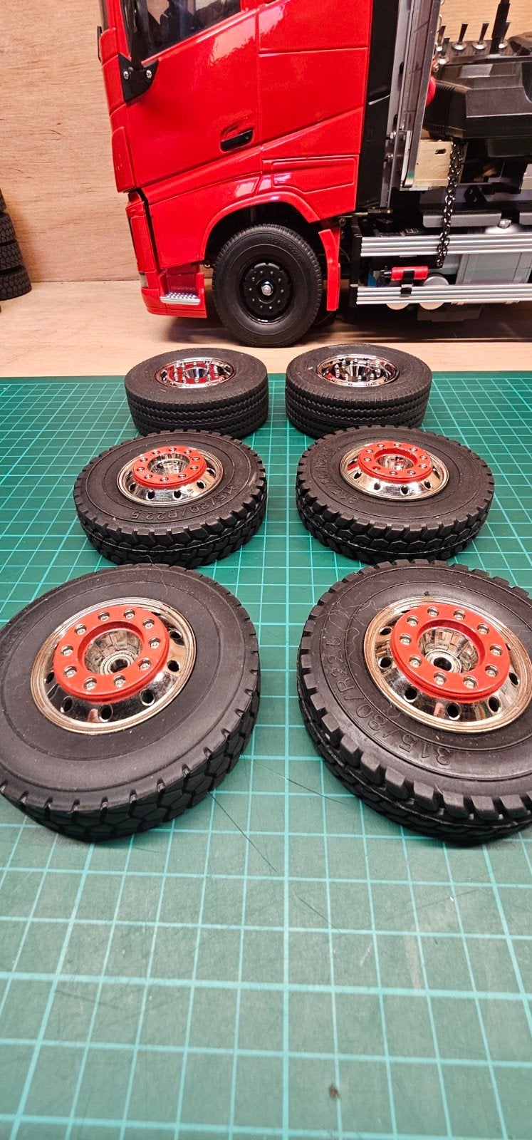 Setje tamiya velgen/banden..., Hobby en Vrije tijd, Gebruikt, Schaal 1:14, Onderdeel, Overige typen