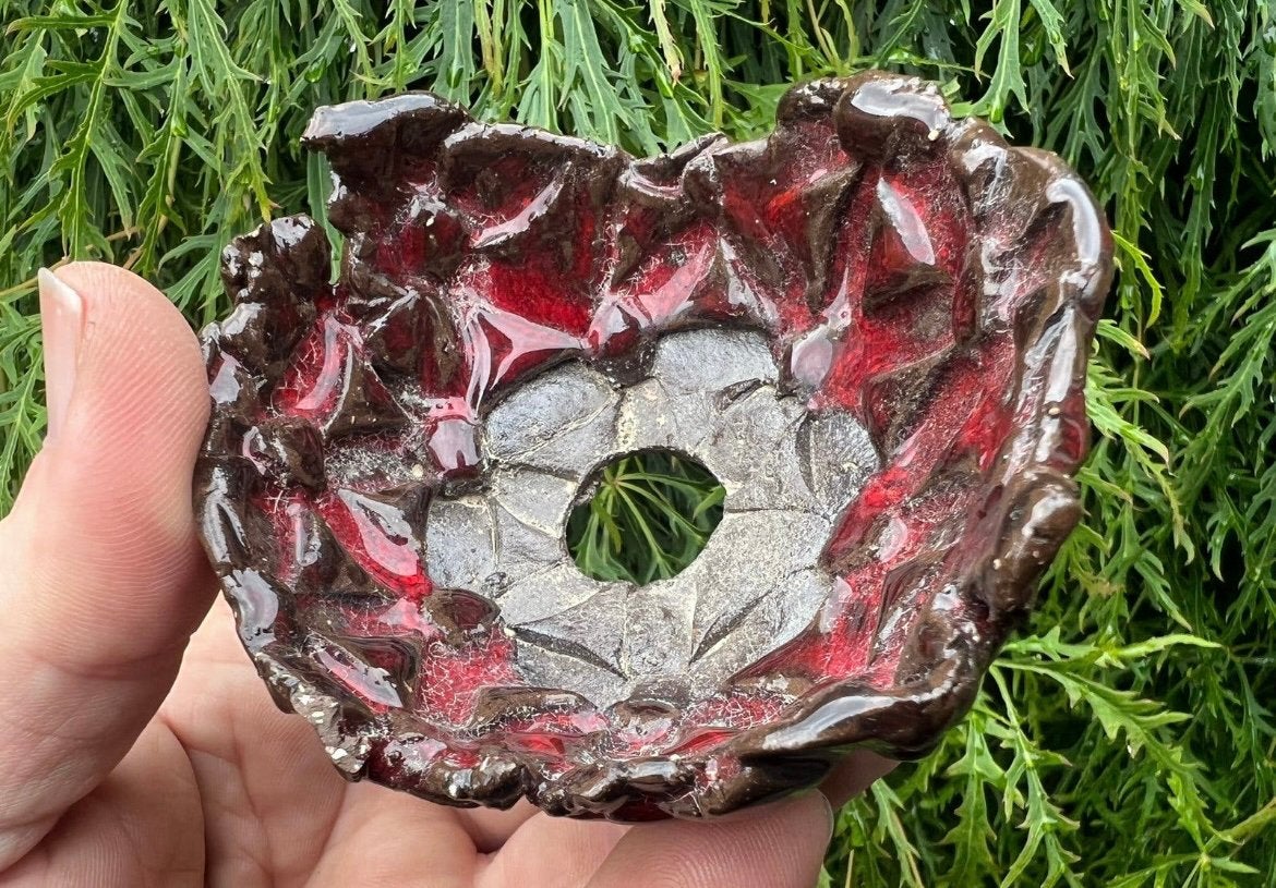Bonsai schaal handgemaakt rood geglazuurd 9x8,5x4,6-2,6, Tuin en Terras, Ophalen of Verzenden, Zo goed als nieuw, Overige vormen