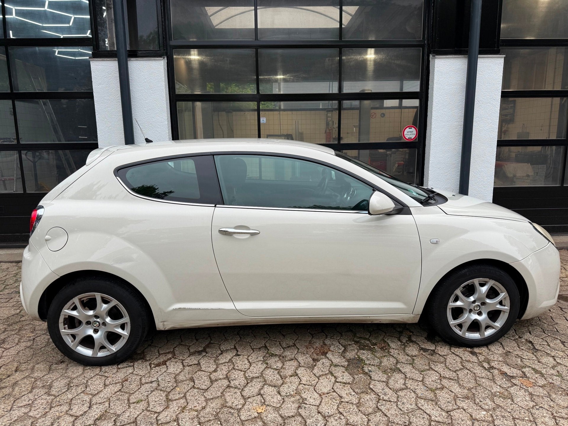 Alfa Romeo MiTo 1.3 JTDm ECO Essential *Clima*PDC*Cruise*Nie, Voorwielaandrijving, Euro 5, Gebruikt, Zwart