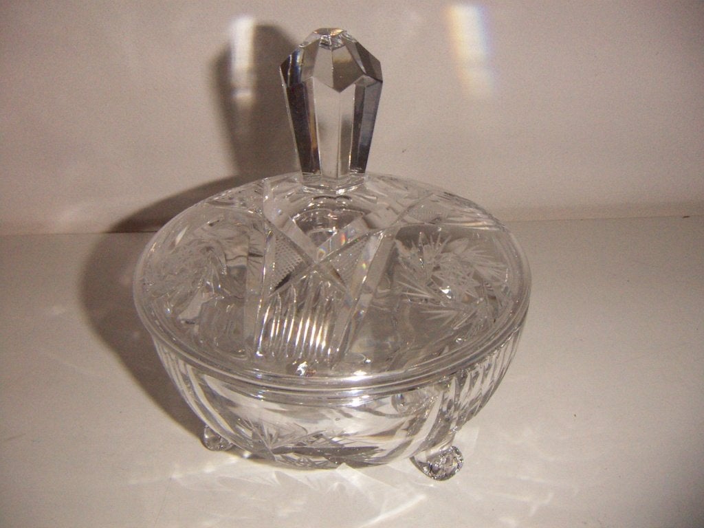 Kristal glazen bonbonschaal met deksel / op voetjes jr.1970., Antiek en Kunst, Ophalen of Verzenden