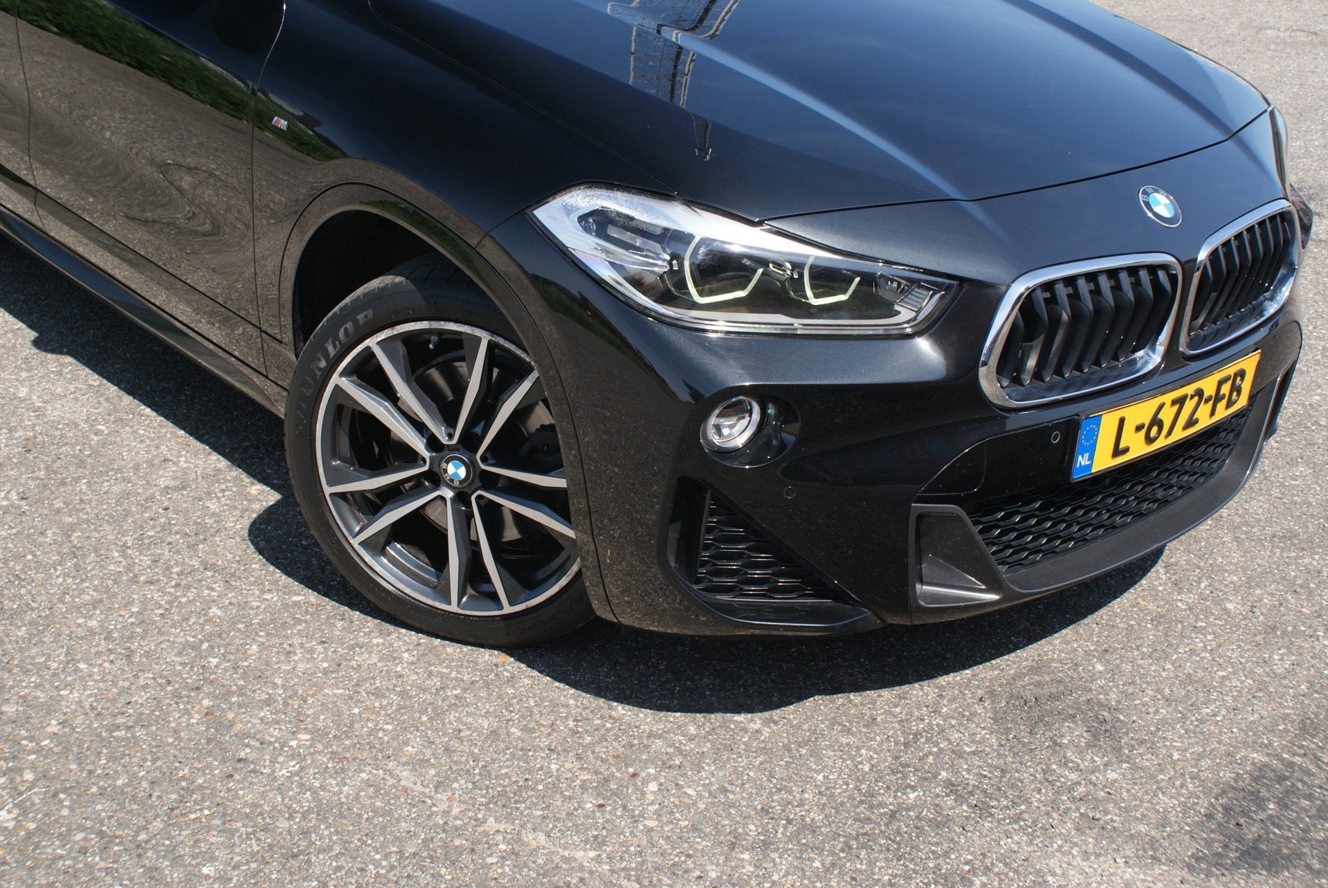 BMW X2 SDrive20i | M Pakket | Head Up | Sfeer verlichting |, 1998 cc, X2, Alcantara, Zwart