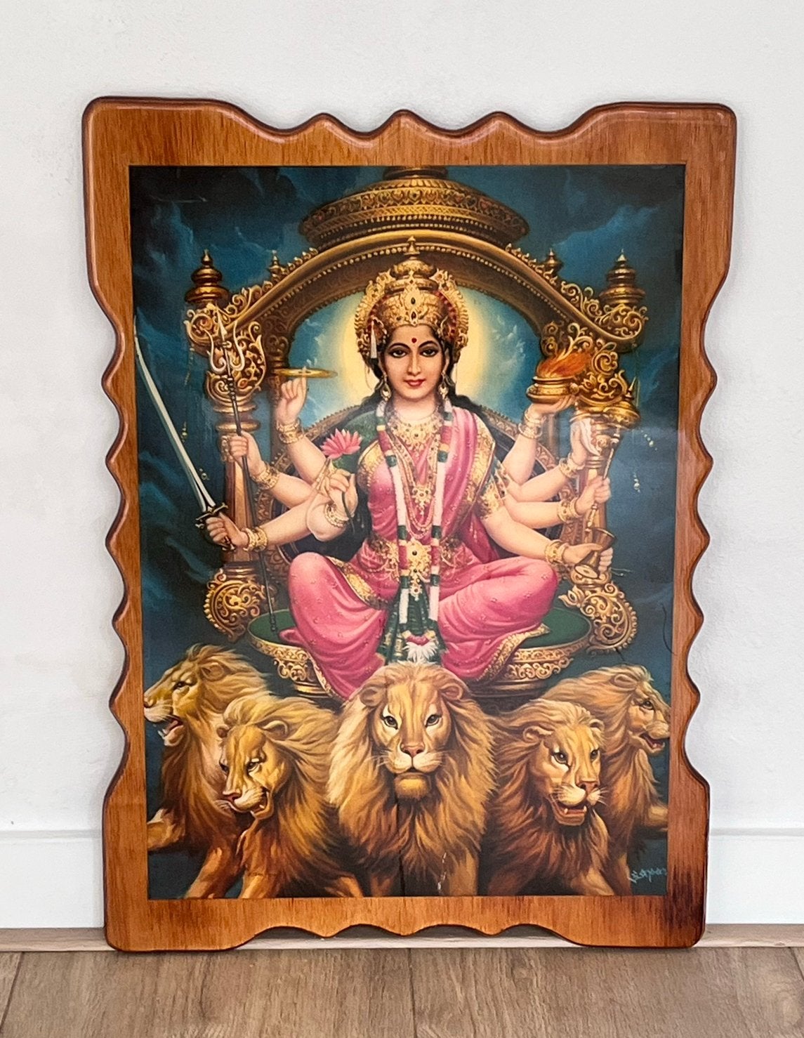 Houten Plaque met Hindoestaanse Godin Durga, Ophalen of Verzenden, Zo goed als nieuw, Overige typen, Hindoeïsme