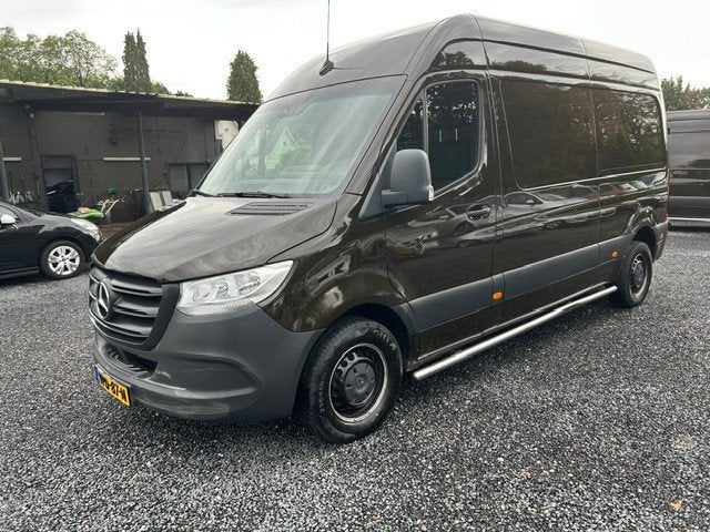 Mercedes-Benz Sprinter 211 1.9 CDI L2H2 FWD, Auto's, Gebruikt, 4 cilinders, Bruin, Bedrijf