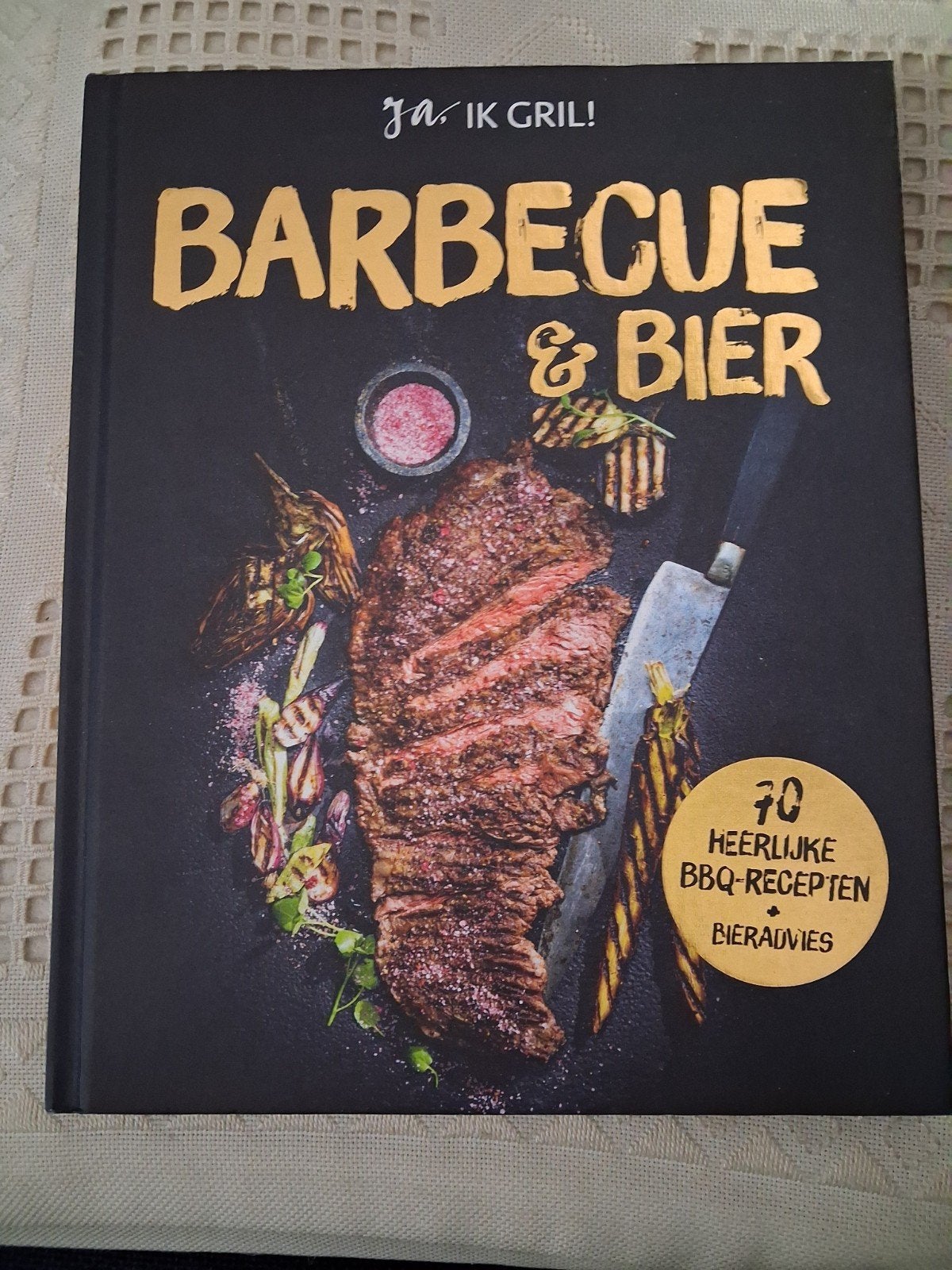 Barbecue & Bier - 70 BBQ-recepten + bieradvies, Boeken, Onbekend, Ophalen of Verzenden, Overige gebieden, Hoofdgerechten
