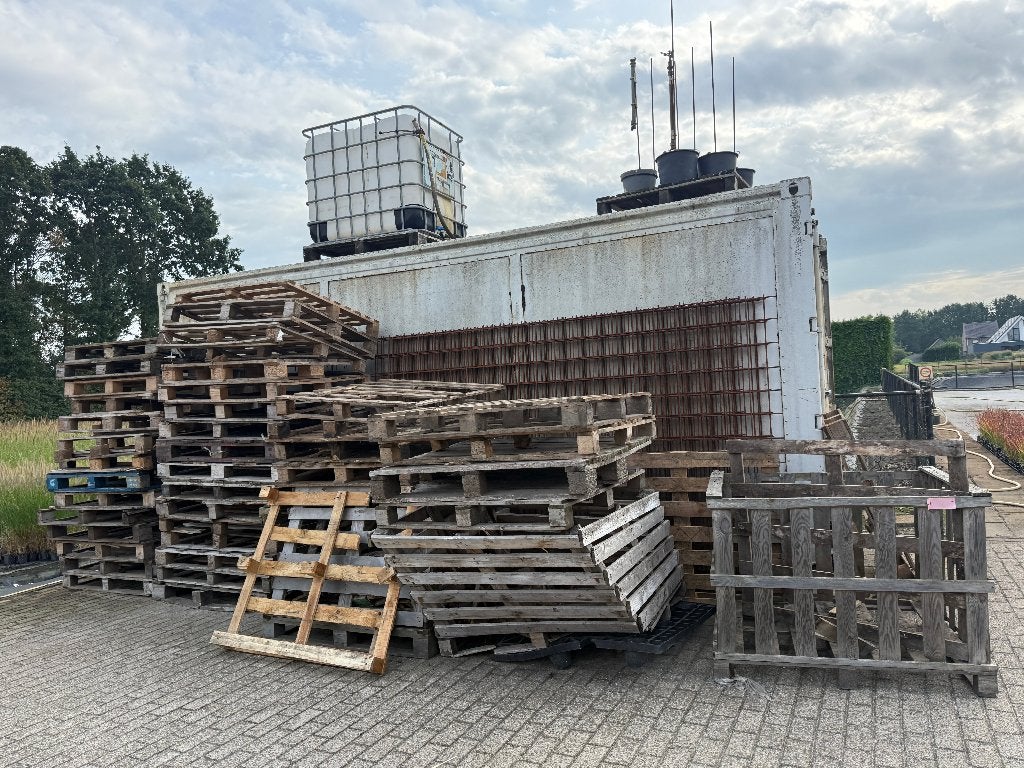 Kapotte pallets gratis af te halen, Ophalen, Gebruikt, Pallet, Minder dan 200 cm
