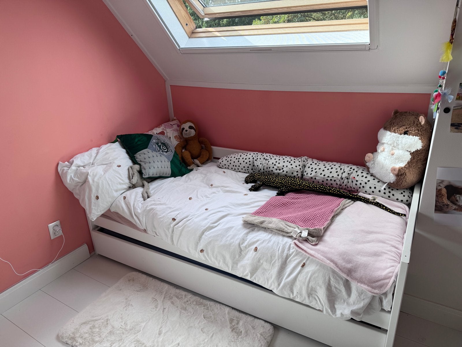 Wit uitschuifbaar bed met extra slaapplek, Gebruikt, 90 cm, Eenpersoons, Wit