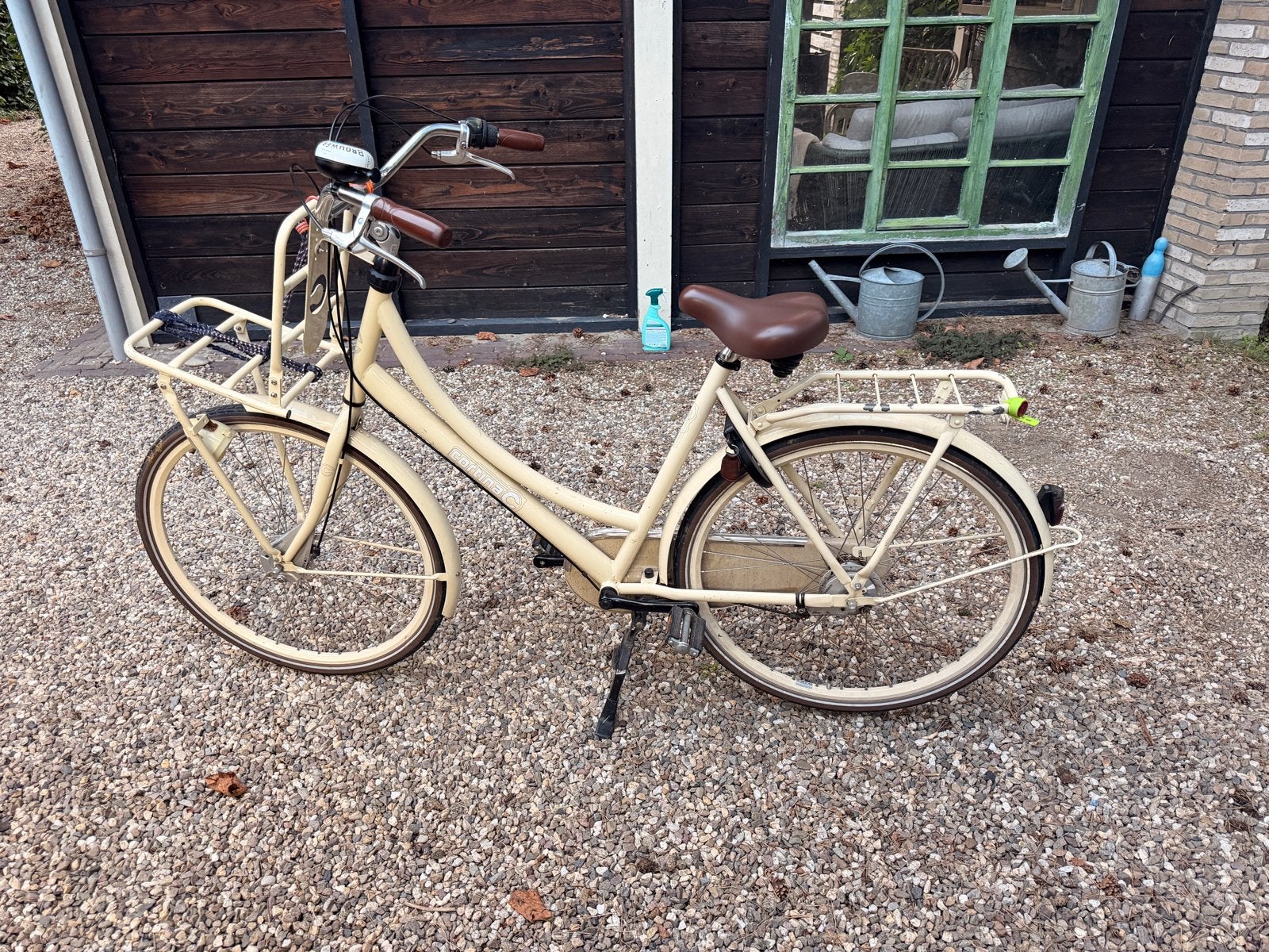 Damesfiets met voordrager - Crème kleurig, Velgrem, Ophalen, Overige merken, 53 tot 56 cm