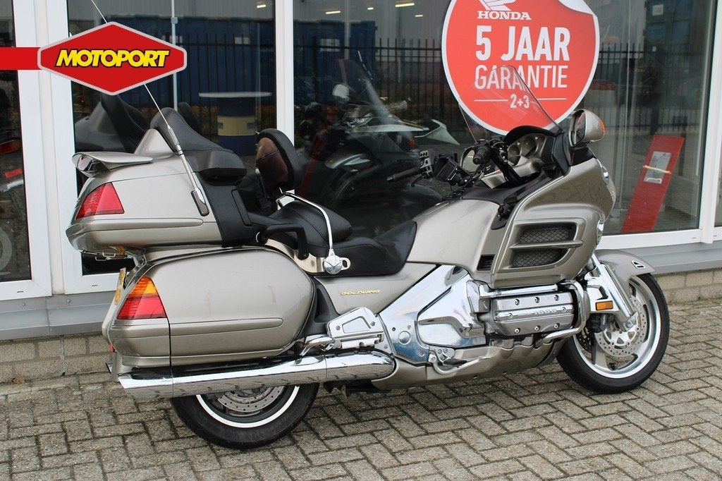 Honda GL 1800 Goldwing (bj 2002), Motoren, Motoren | Honda, Bedrijf, Mc.benelux@honda-eu.com, Toermotor, Doornveld 180
B-1731  Zellik, BE