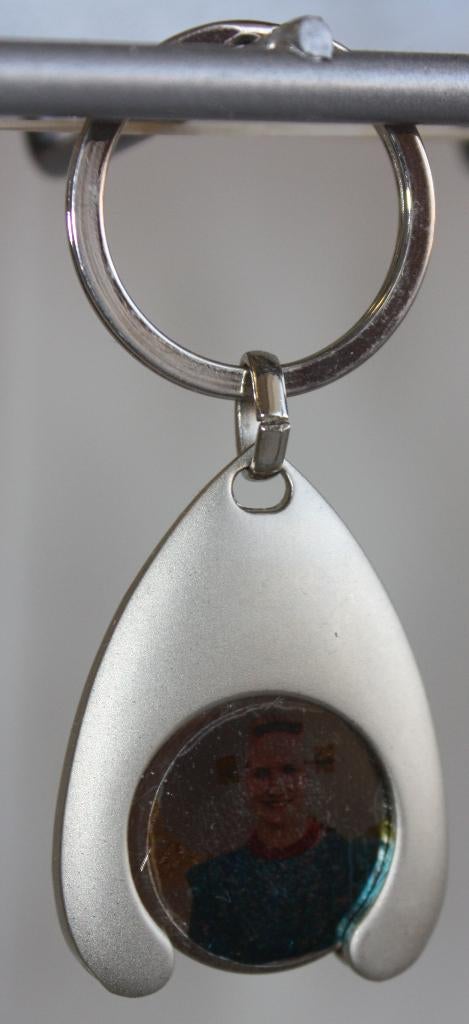 Klederdracht folklore sleutelhanger leuk souvenirtje, Ophalen of Verzenden, Nieuw, Overige typen