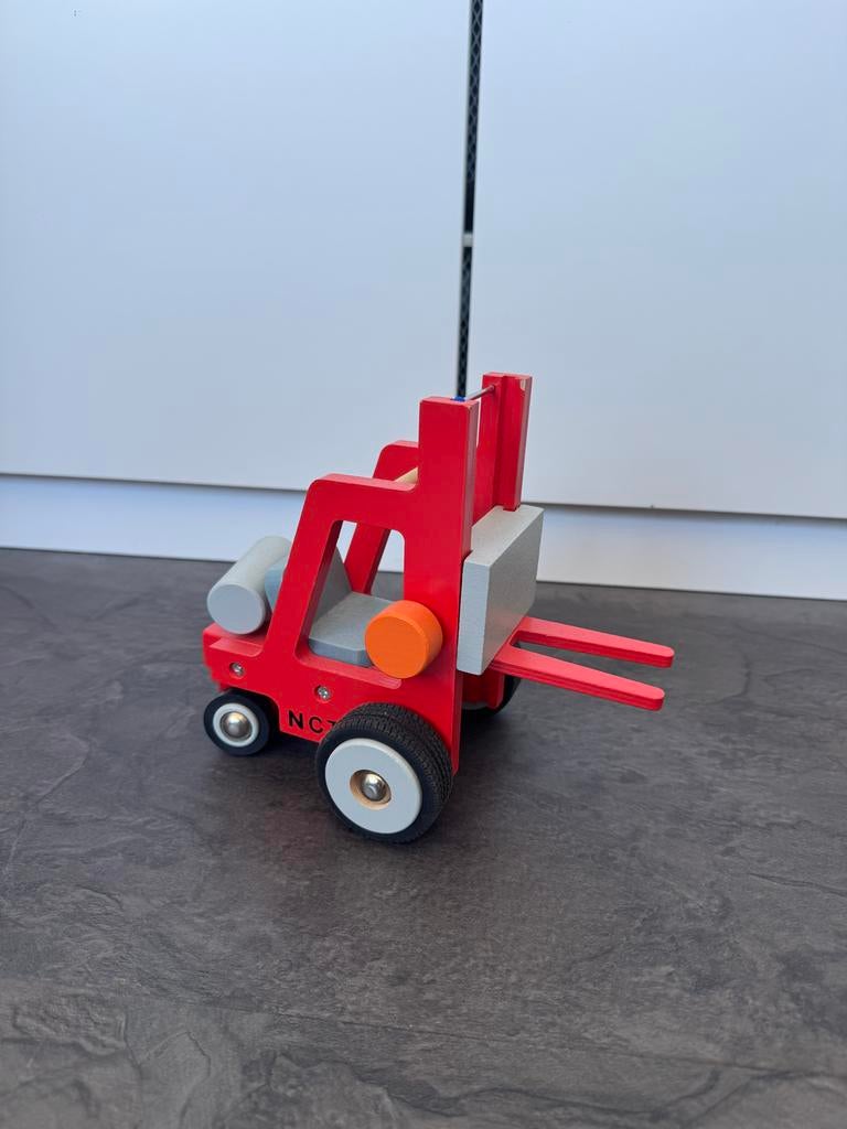 Houten heftruck van New Classic, Kinderen en Baby's, Speelgoed | Houten speelgoed, Ophalen, Zo goed als nieuw, Overige typen