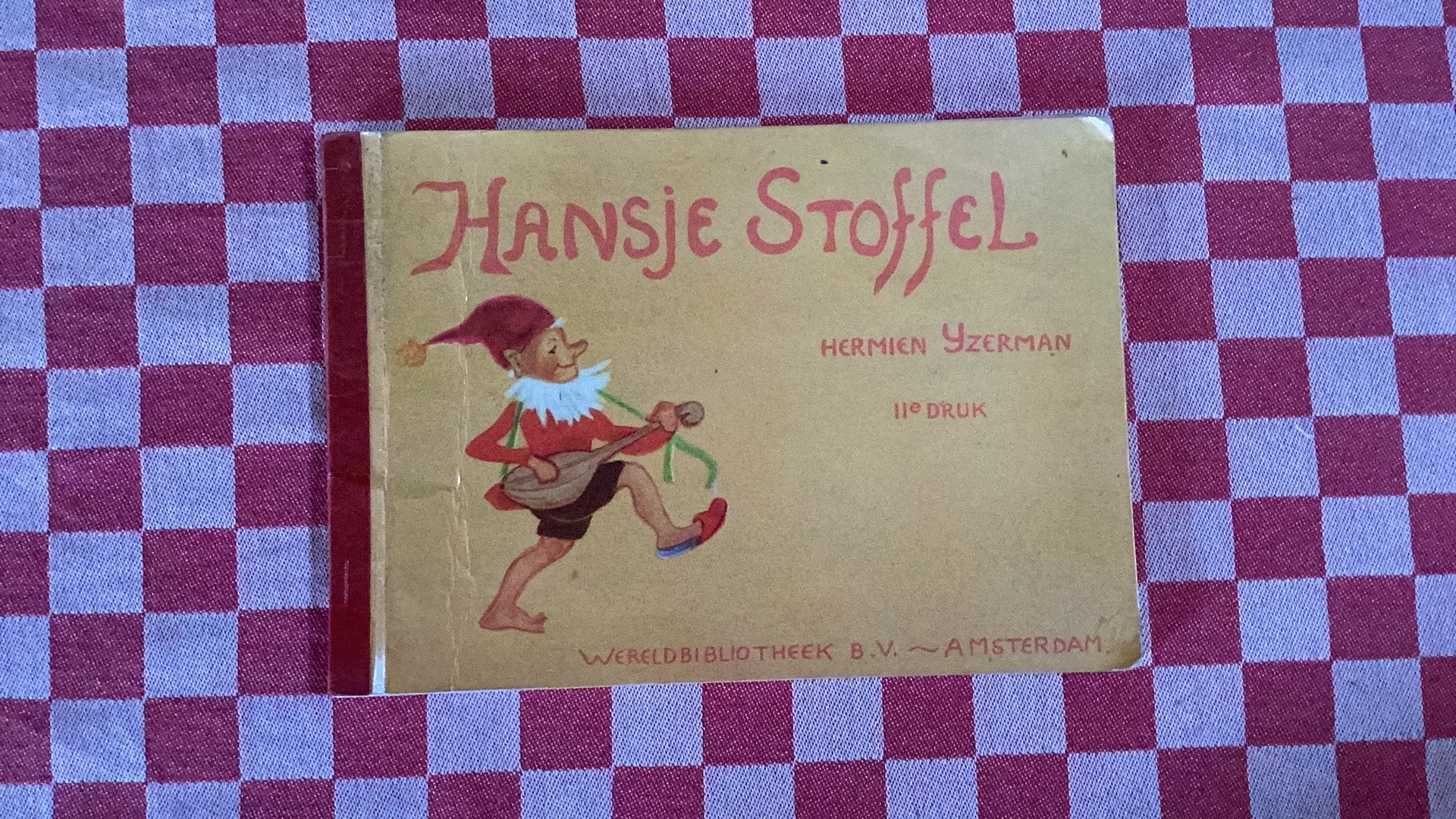 Hansje Stoffel (Hermien IJzerman) 11e druk, Ophalen of Verzenden, Gelezen