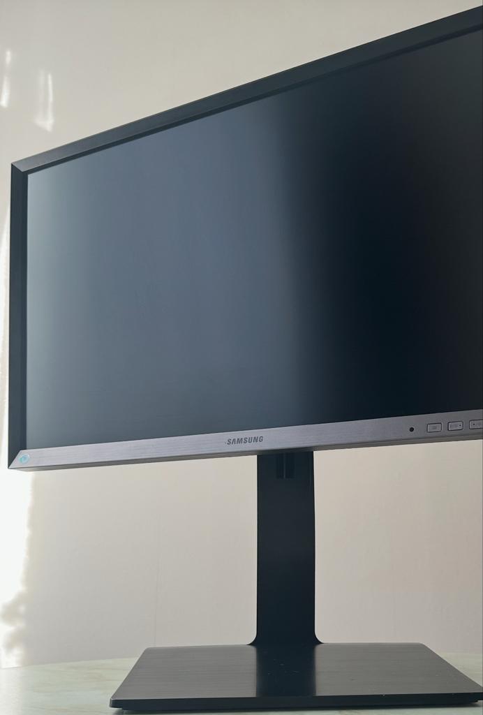 Samsung S27D850T 27 inch monitor - Groot scherm, Ophalen of Verzenden, Gebruikt, Quad HD (2K), HDMI