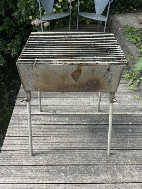 Barbeque, Ophalen, Gebruikt