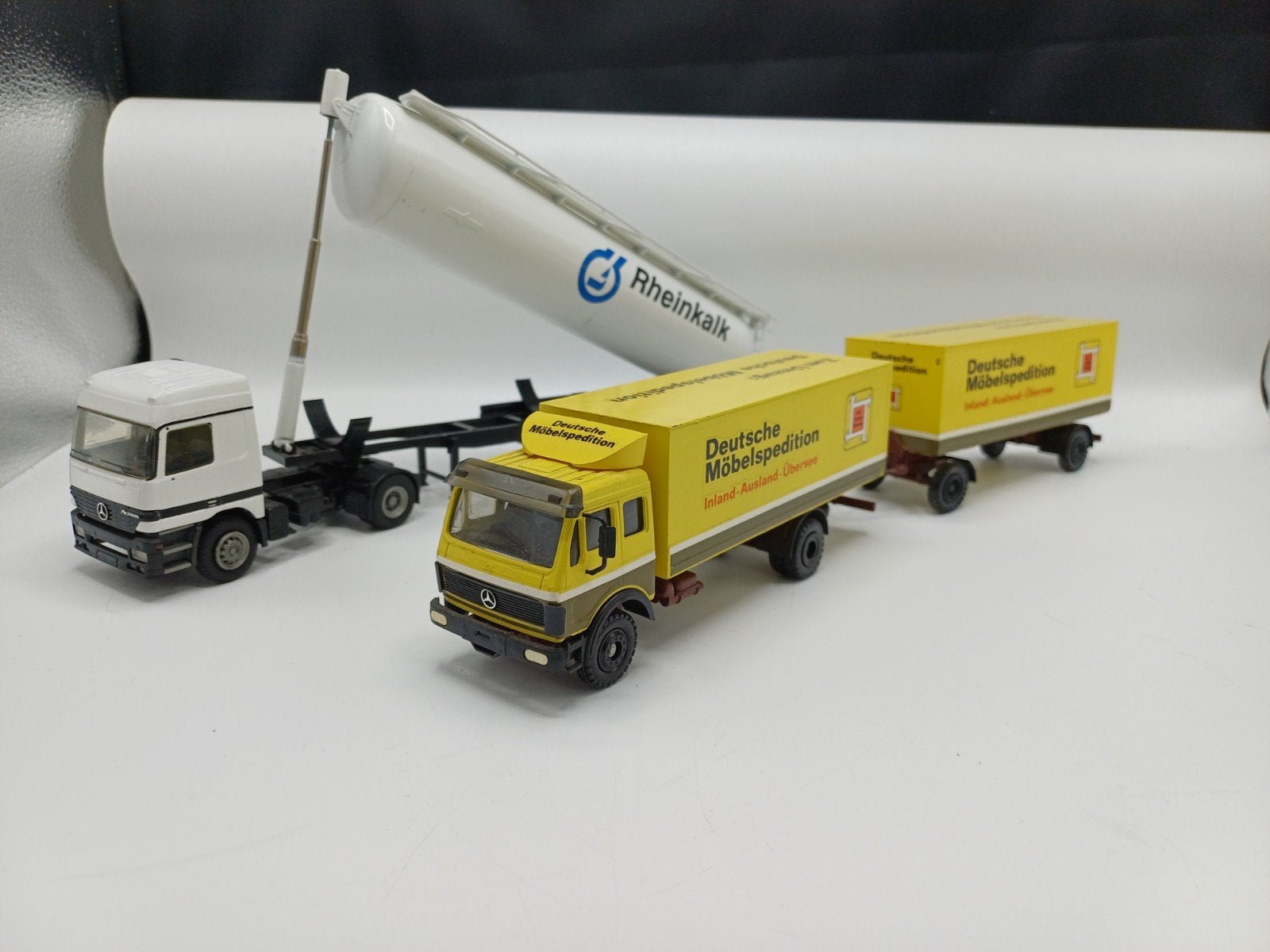 2x Conrad Mercedes combi kiepbulk, Ophalen of Verzenden, Zo goed als nieuw, Bus of Vrachtwagen, Conrad