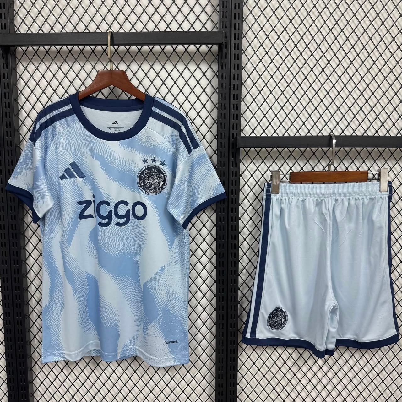 Ajax Tenue Set Bedrukking & Verzending Inbegrepen Alle Maten, Sport en Fitness, Voetbal, Maat XS of kleiner, Ophalen of Verzenden
