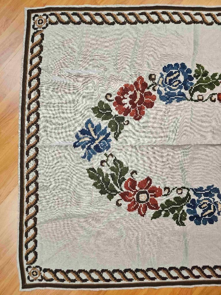 Tafelkleed Grijs Bloemen 155/126 cm, Gebruikt, Etten-Leur, DJT@dejuistetoon.eu, Ophalen of Verzenden
