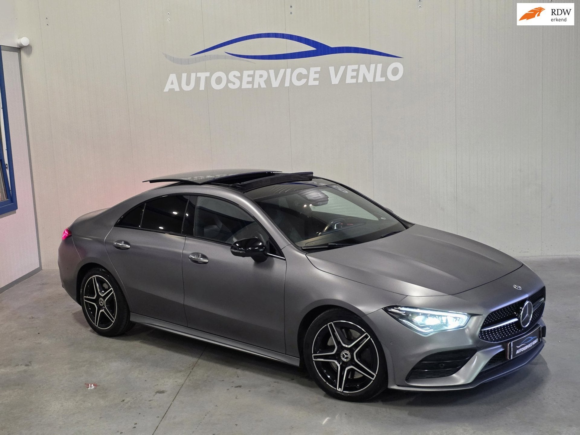 Mercedes-Benz CLA-klasse 250 4MATIC Premium Plus Nardo Grey, Auto's, Automaat, CLA, 15 km/l, Gebruikt