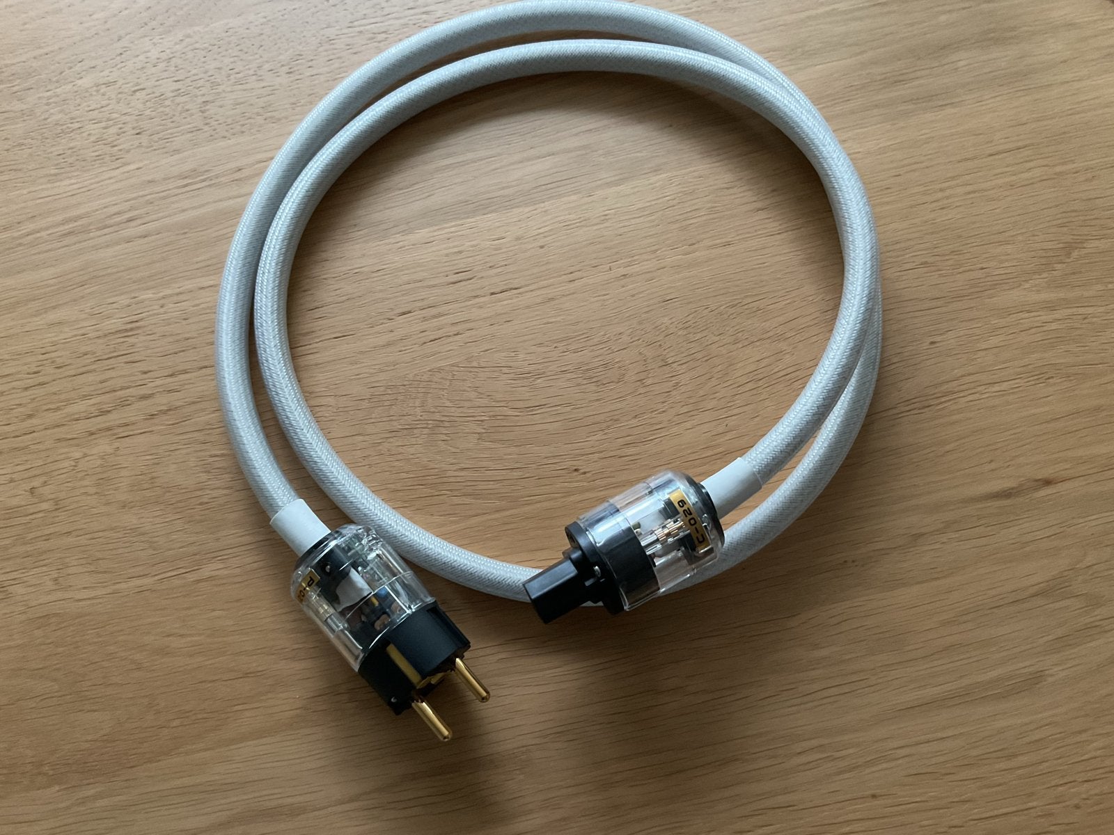 Hoogwaardige audiokabel 1,5 m met Schuko connectoren, Ophalen of Verzenden, Nieuw, Minder dan 2 meter, Overige kabels