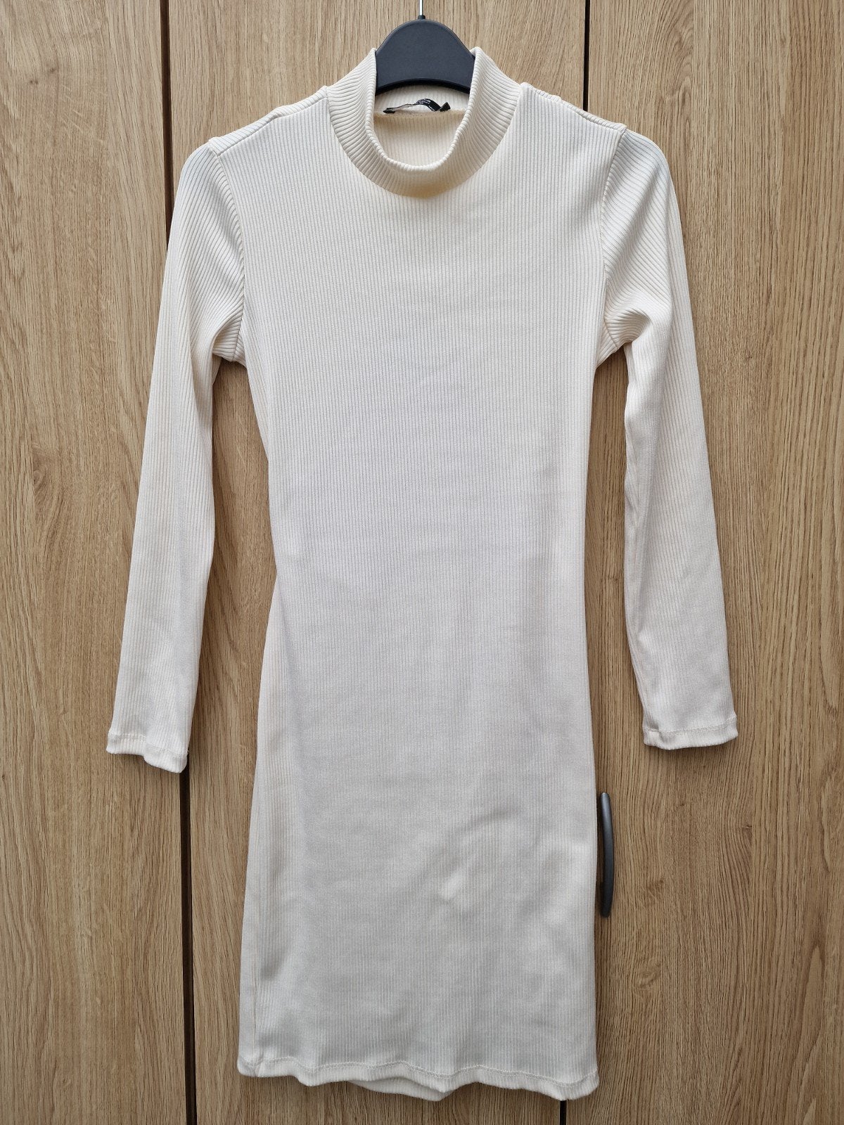 NIEUW Lange ecru jurk Berschka mt M open achterkant, Ophalen, Nieuw, Beige, Onder de knie