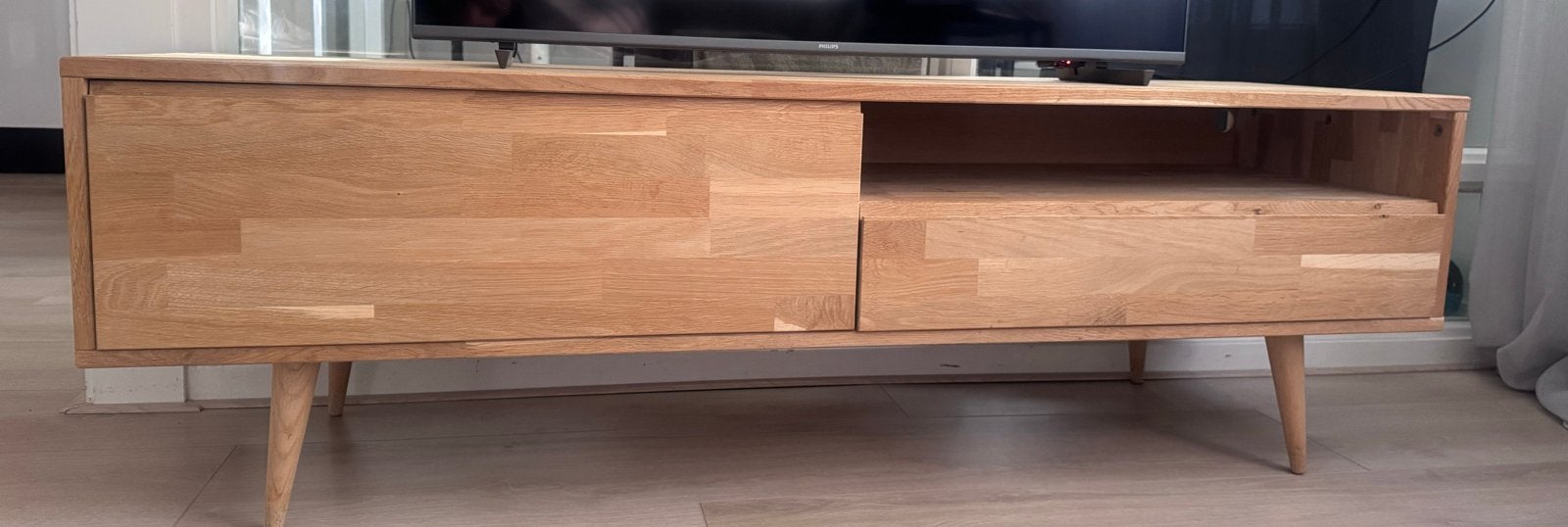 Modern Eiken Tv Meubel met klep en lades, Ophalen, 150 tot 200 cm, Eikenhout, Zo goed als nieuw